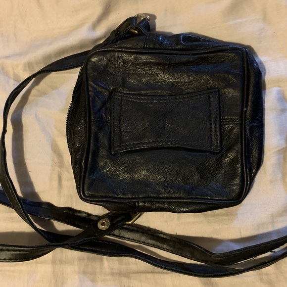 Black Leather Crossbody belt bag, phone and passport, Made in Italy - Picture 6 of 9